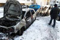 Ночные поджоги автомобилей сделали свое дело: киевляне по очереди охраняют свои дворы